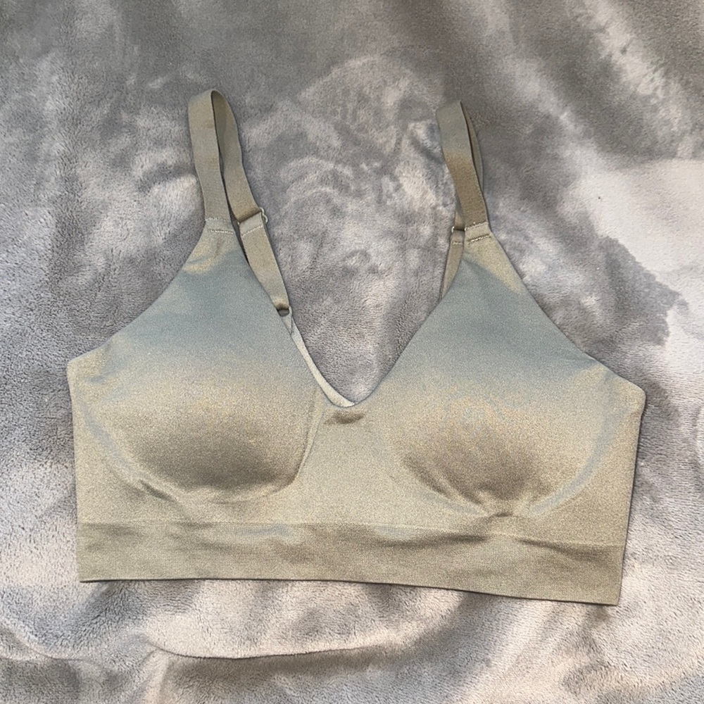 True & Co. bra